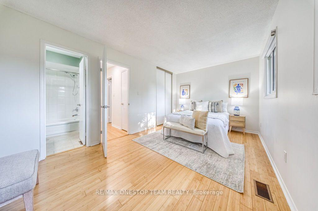 Photo 14 of 1376 Hazel Mccleary Drive, Oakville, Clearview — HOMEH