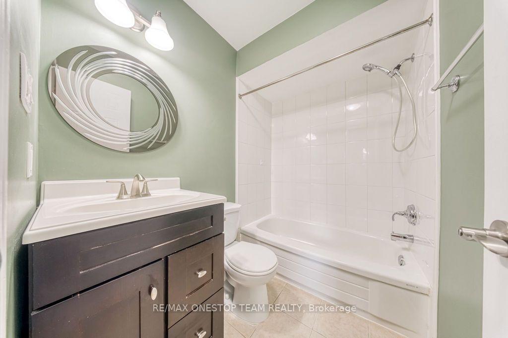 Photo 16 of 1376 Hazel Mccleary Drive, Oakville, Clearview — HOMEH