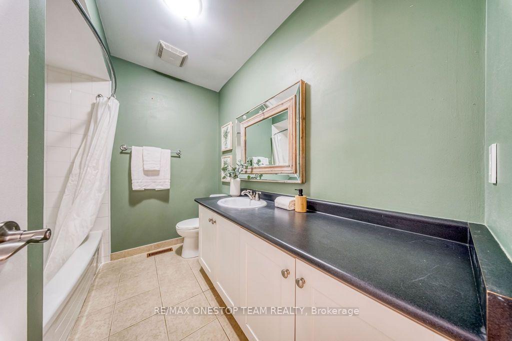 Photo 17 of 1376 Hazel Mccleary Drive, Oakville, Clearview — HOMEH