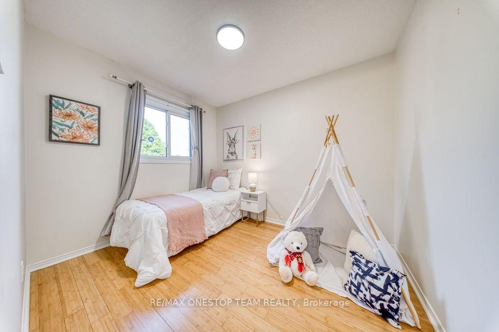 Photo 18 of 1376 Hazel Mccleary Drive, Oakville, Clearview — HOMEH