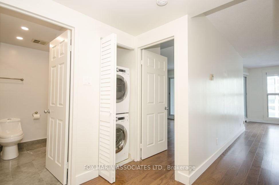 Photo 10 of Unit 711, 99 Harbour Square, Toronto, Waterfront Communities — HOMEH