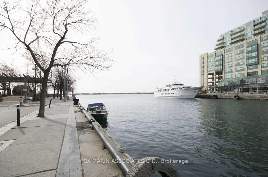 Photo 17 of Unit 711, 99 Harbour Square, Toronto, Waterfront Communities — HOMEH