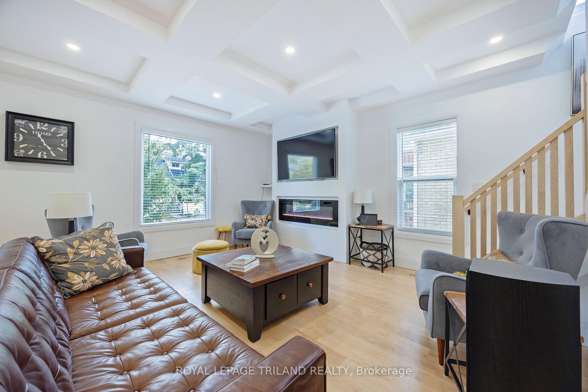 Photo 7 of 349 Emery Street E, London, South G — HOMEH