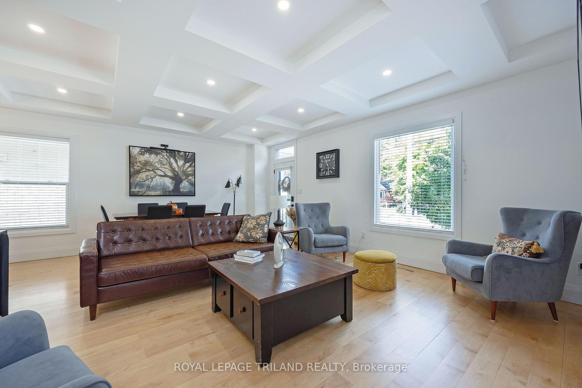 Photo 8 of 349 Emery Street E, London, South G — HOMEH