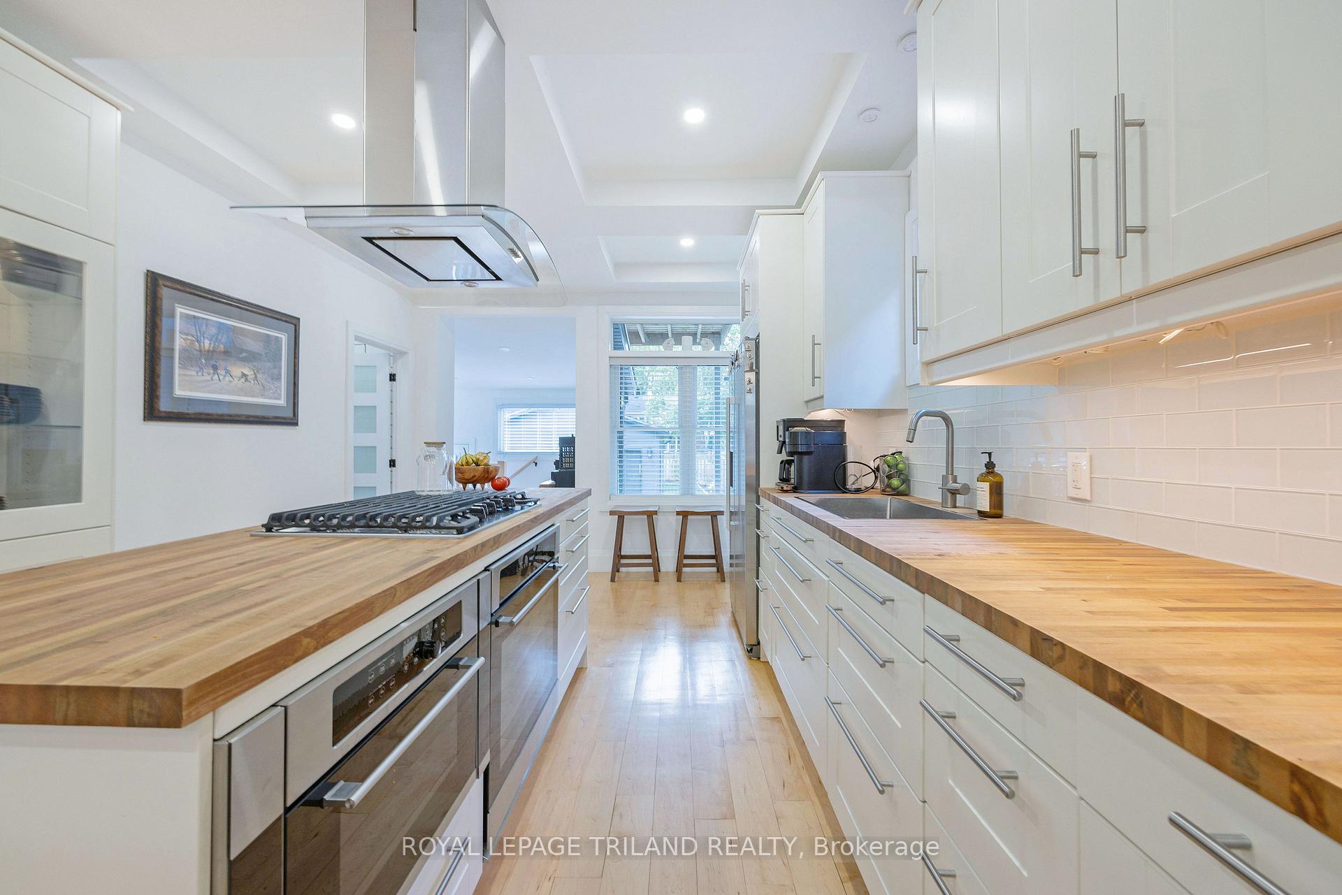 Photo 12 of 349 Emery Street E, London, South G — HOMEH