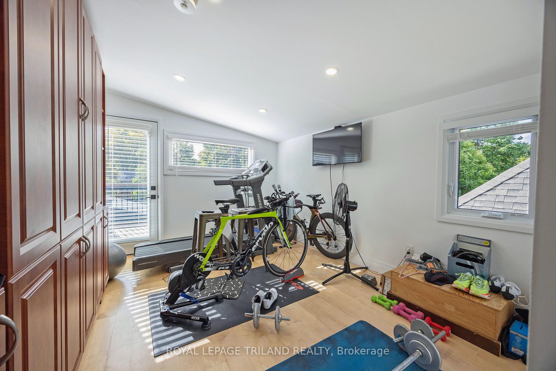 Photo 31 of 349 Emery Street E, London, South G — HOMEH