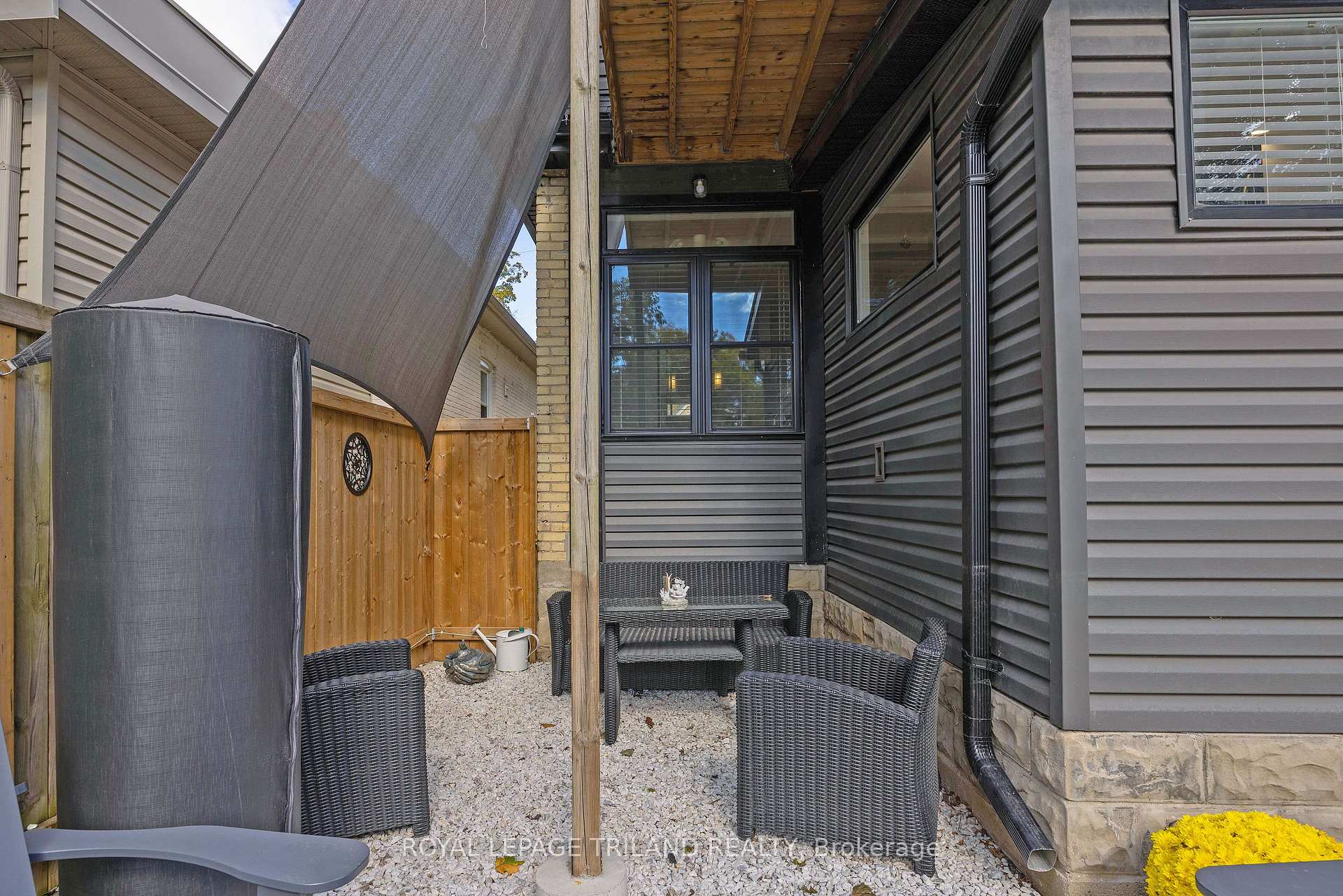 Photo 39 of 349 Emery Street E, London, South G — HOMEH