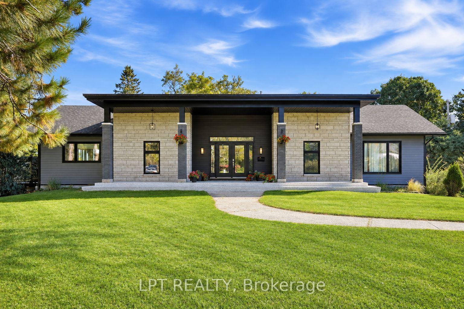 Photo of 31 Carillon Crescent