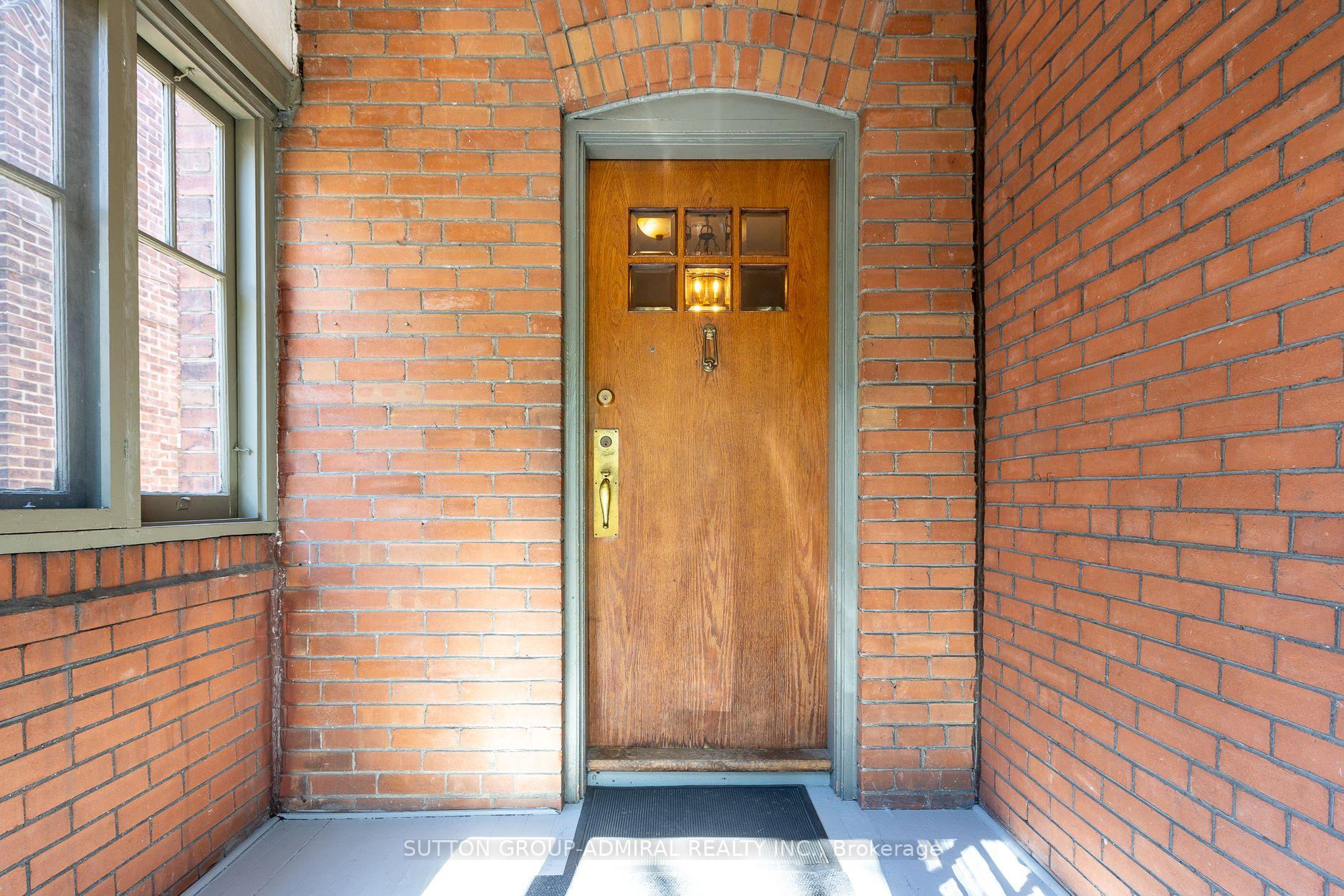Photo 1 of 60 Manor Road E, Toronto, Mount Pleasant West — HOMEH