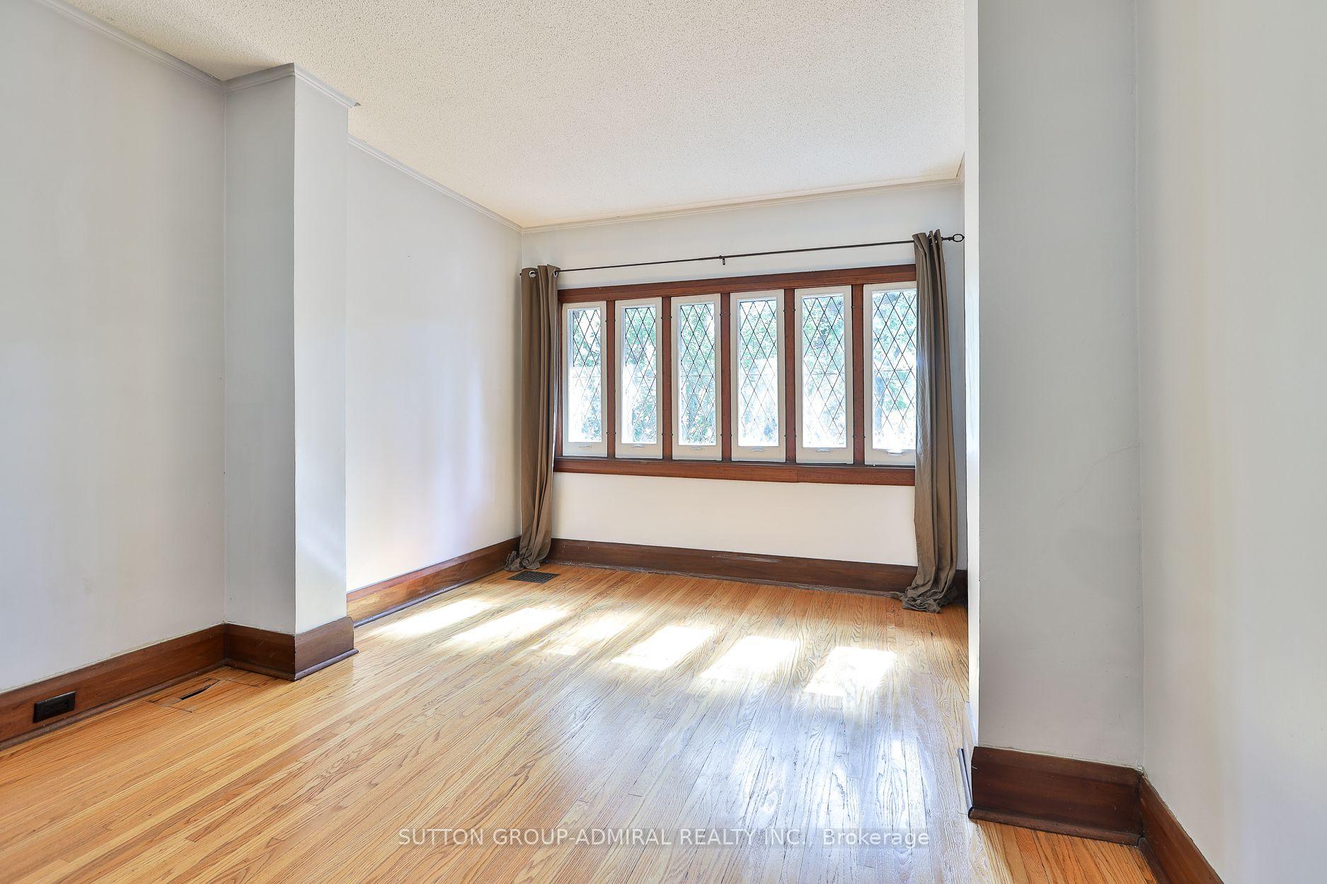 Photo 7 of 60 Manor Road E, Toronto, Mount Pleasant West — HOMEH