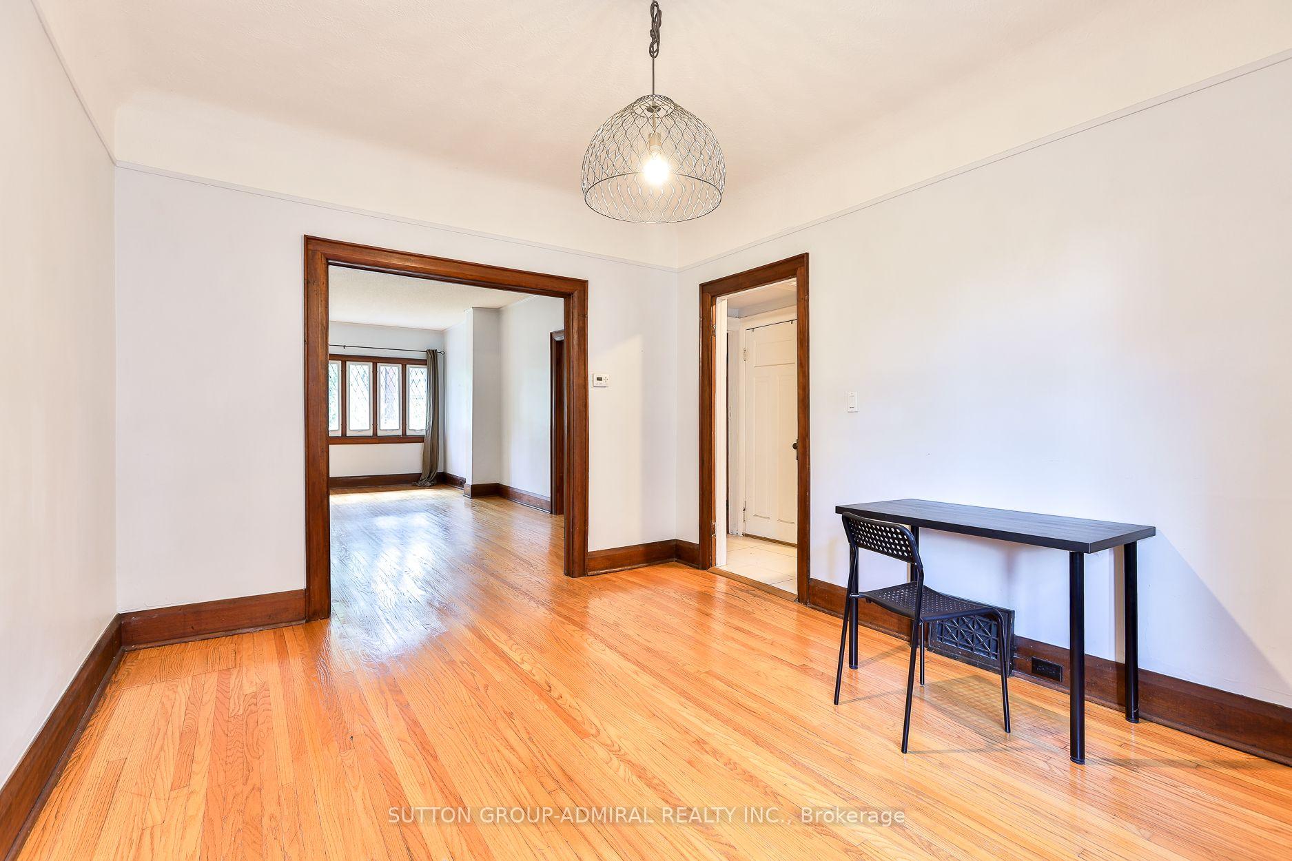 Photo 11 of 60 Manor Road E, Toronto, Mount Pleasant West — HOMEH