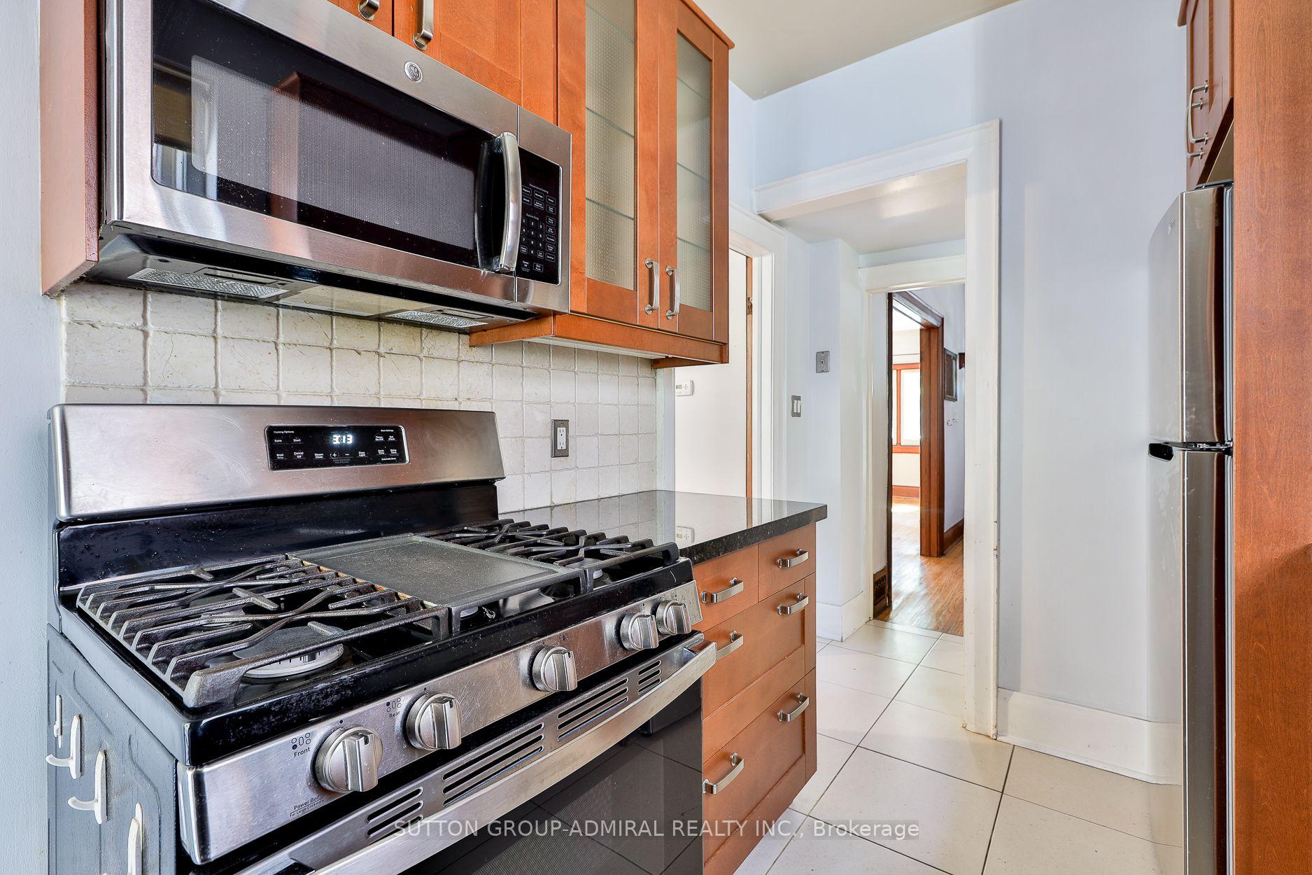 Photo 15 of 60 Manor Road E, Toronto, Mount Pleasant West — HOMEH