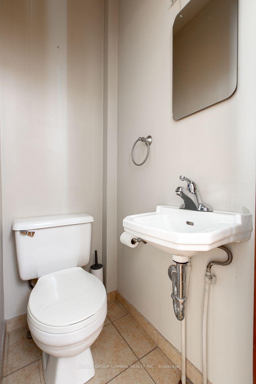 Photo 18 of 60 Manor Road E, Toronto, Mount Pleasant West — HOMEH
