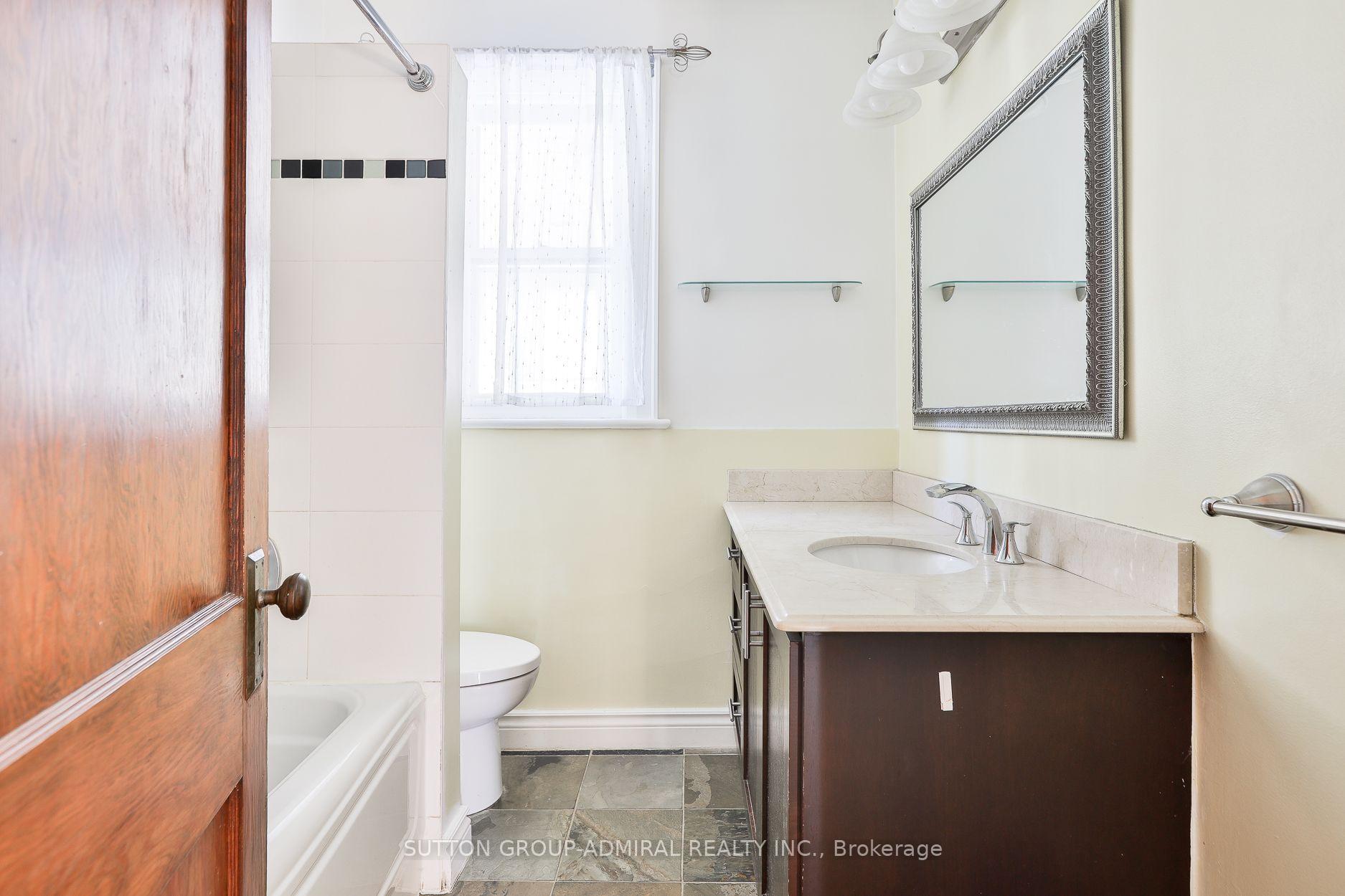 Photo 26 of 60 Manor Road E, Toronto, Mount Pleasant West — HOMEH