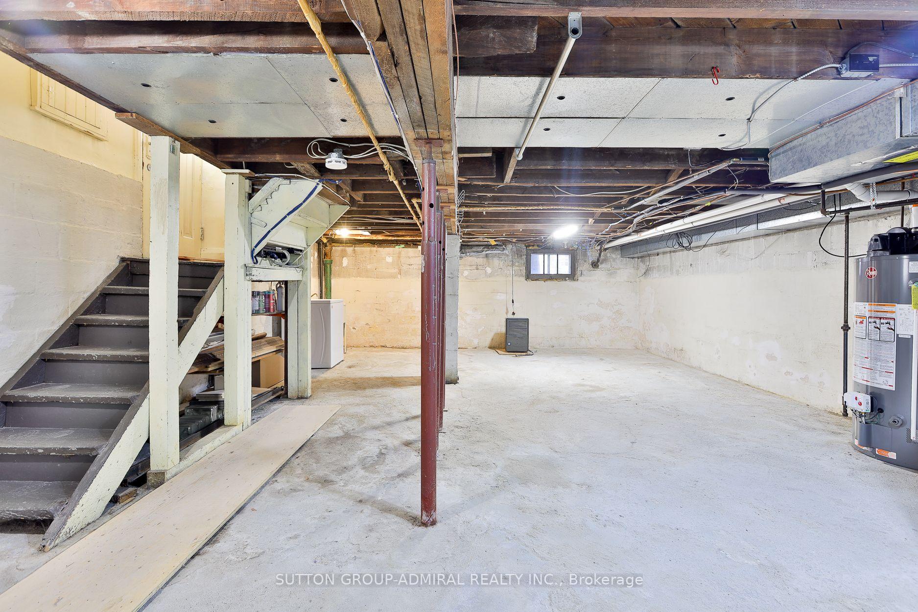 Photo 32 of 60 Manor Road E, Toronto, Mount Pleasant West — HOMEH