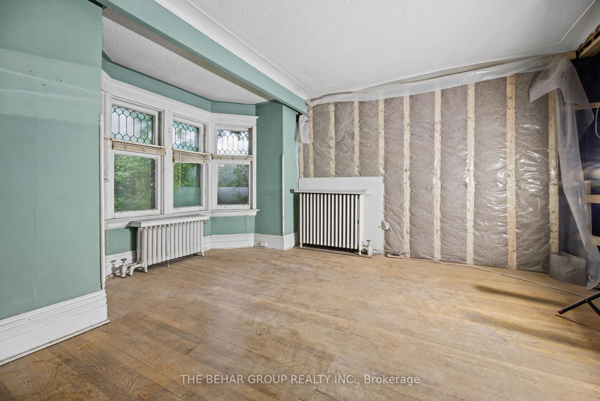 Photo 8 of 319 Indian Road, Toronto, High Park-Swansea — HOMEH