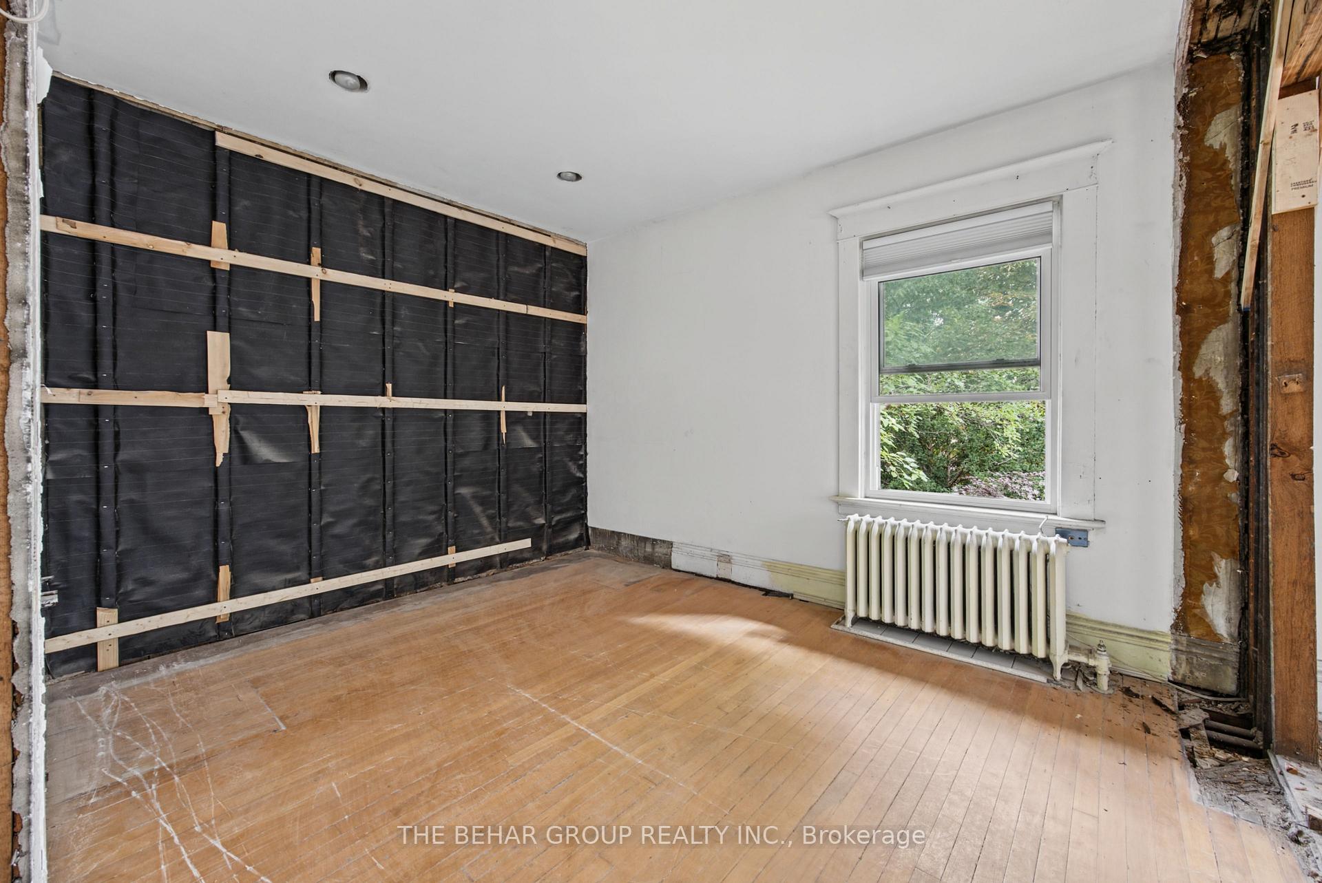 Photo 14 of 319 Indian Road, Toronto, High Park-Swansea — HOMEH