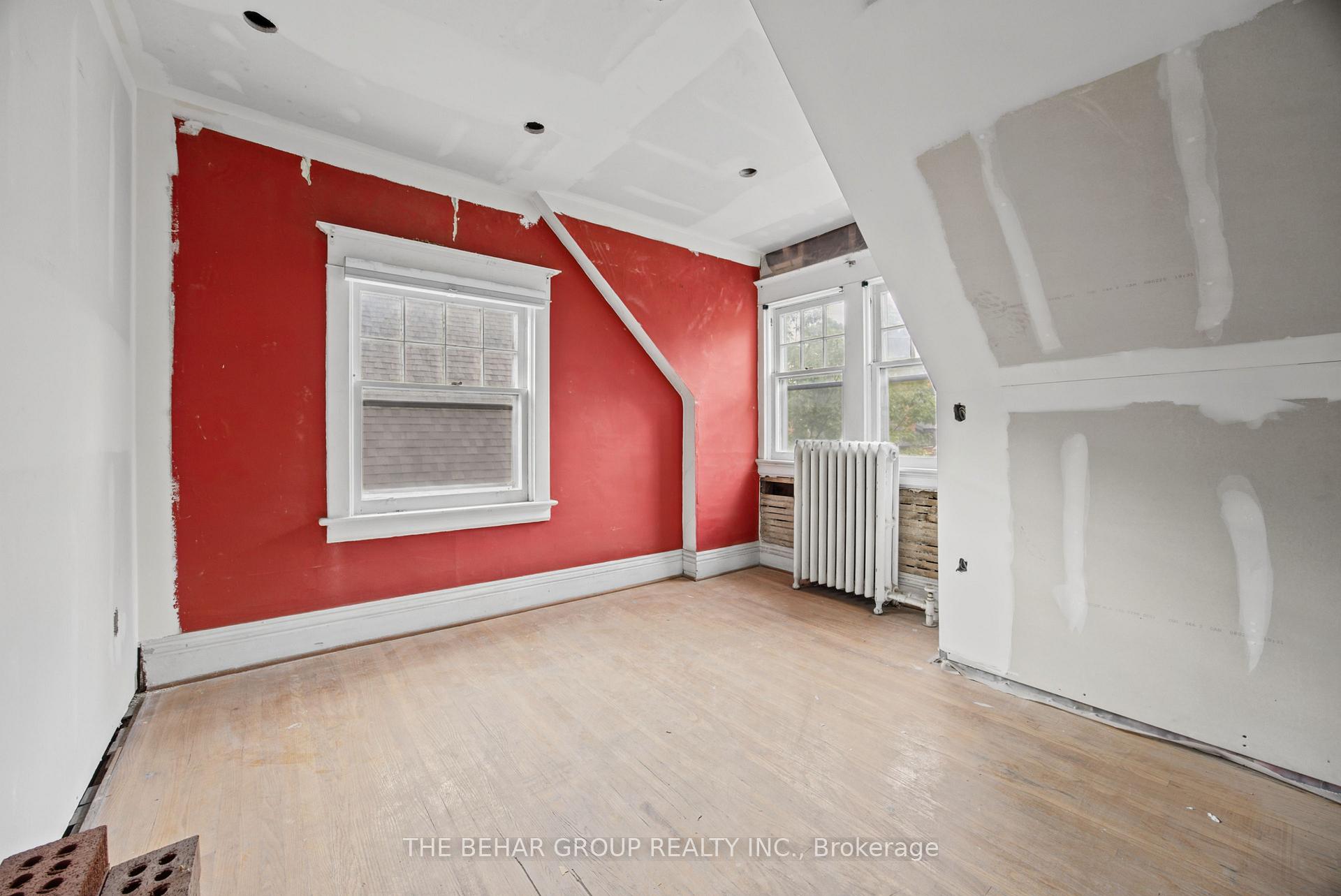 Photo 22 of 319 Indian Road, Toronto, High Park-Swansea — HOMEH