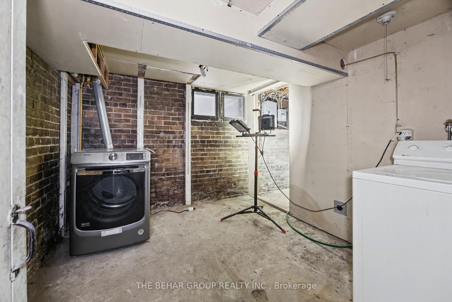 Photo 30 of 319 Indian Road, Toronto, High Park-Swansea — HOMEH