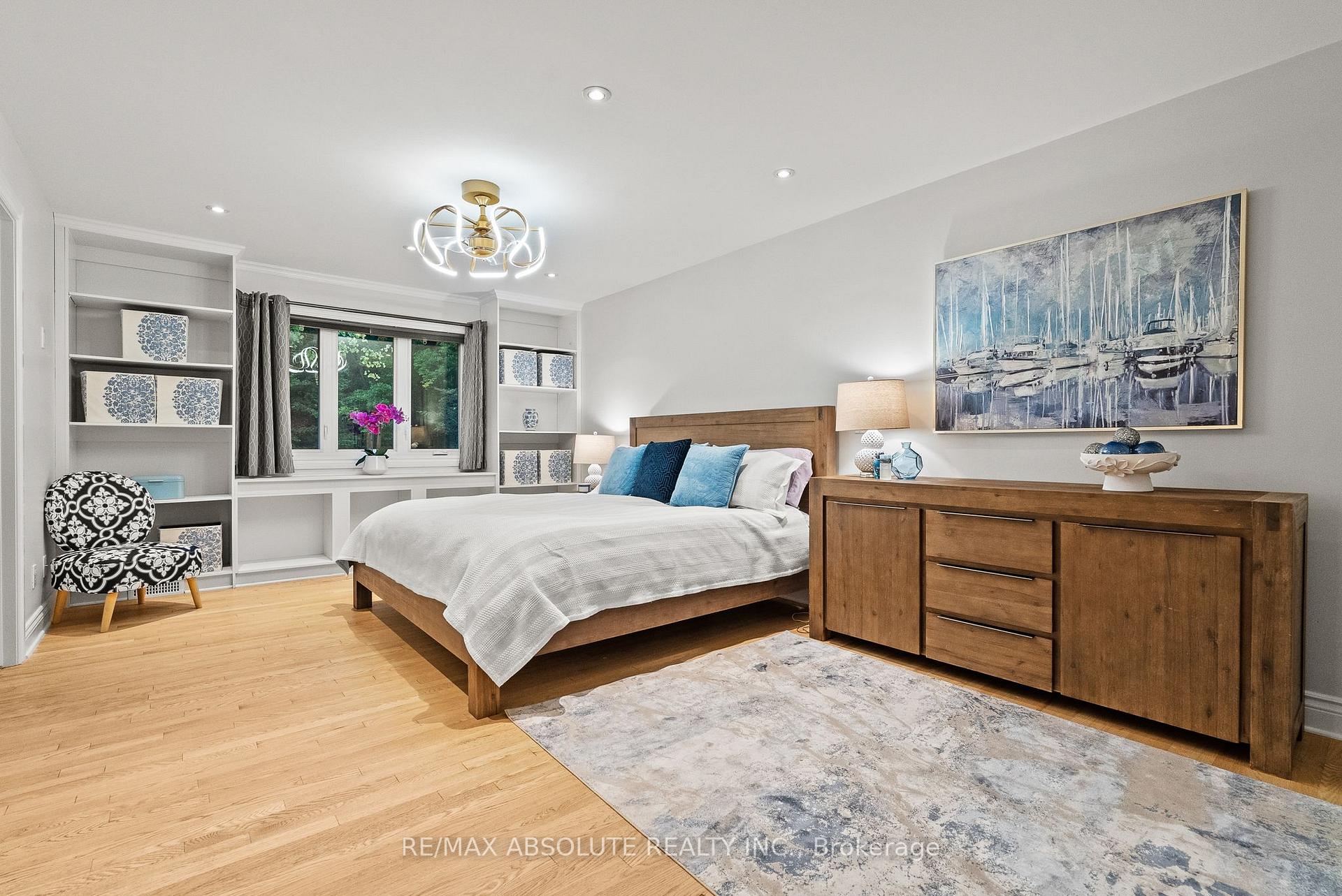 Photo 15 of 21 Revol Road, Ottawa, Merivale Gardens — HOMEH