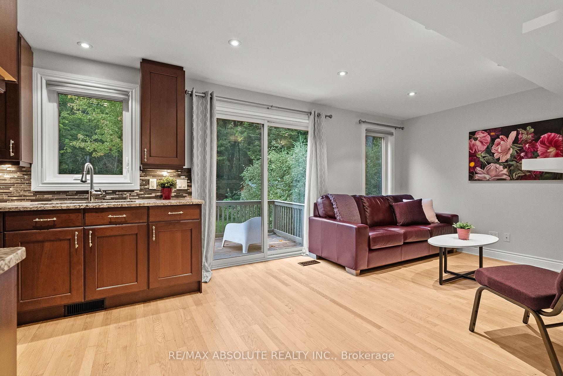 Photo 35 of 21 Revol Road, Ottawa, Merivale Gardens — HOMEH