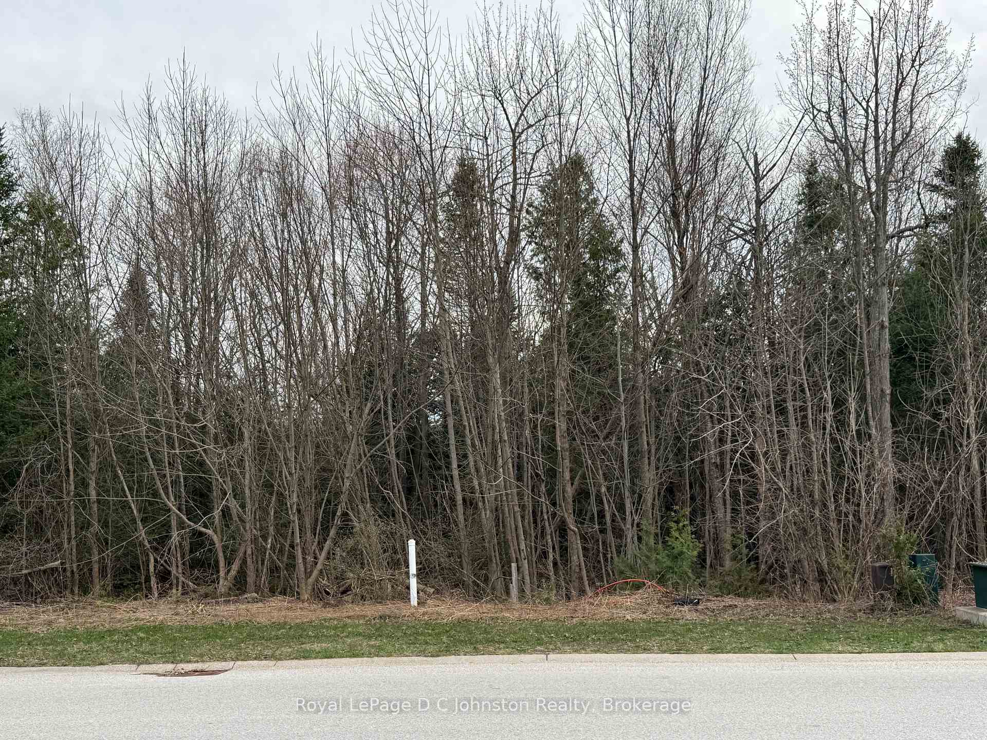 Photo 5 of Emerald Drive, Saugeen Shores — HOMEH