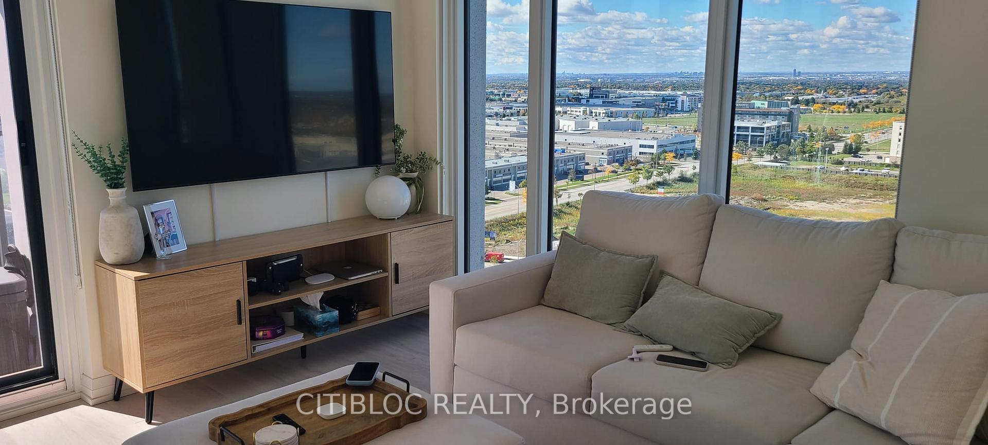 Photo 10 of Unit 1514, 8960 Jane Street, Vaughan, Concord — HOMEH