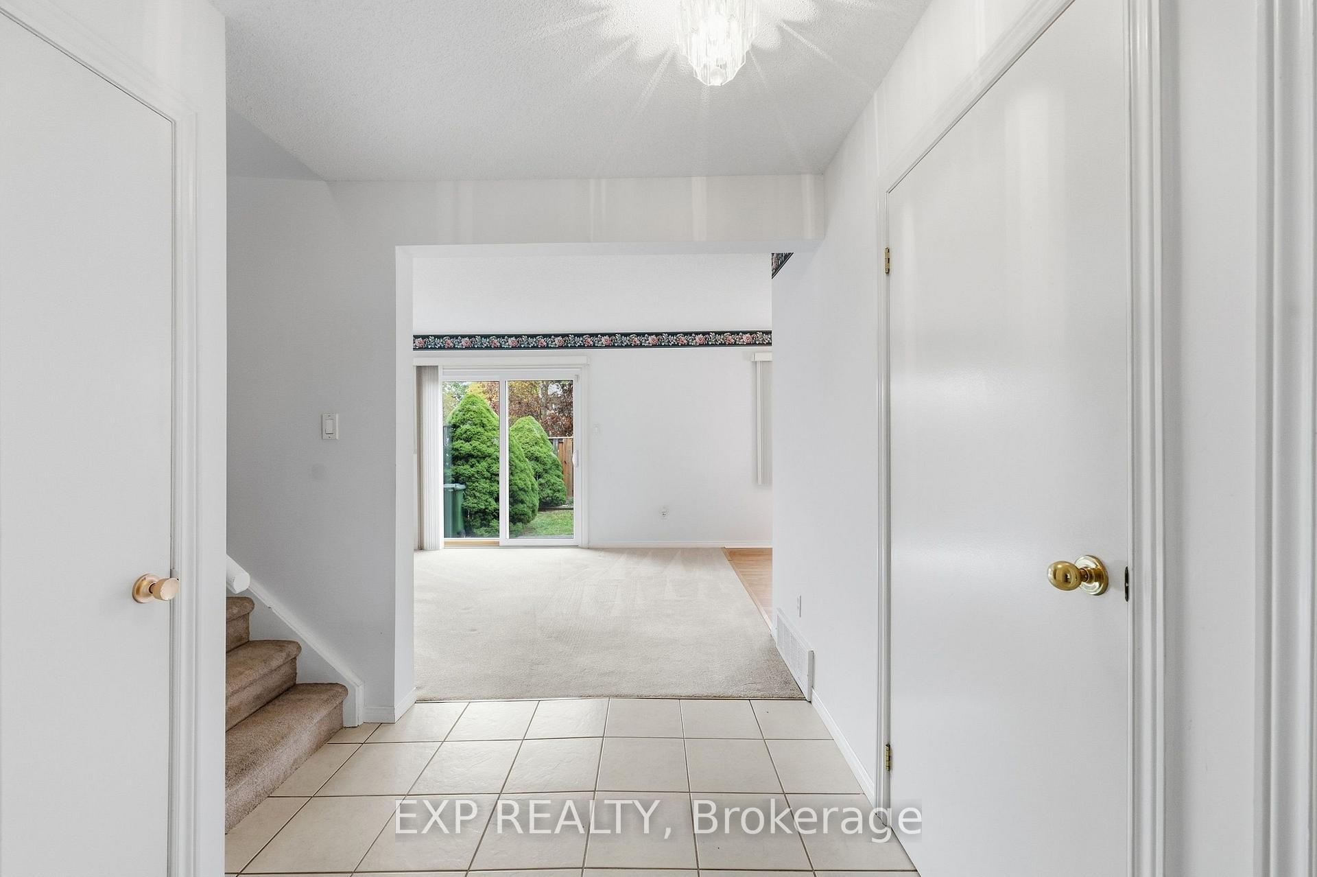 Photo 4 of Unit 38, 195 Queen Victoria Drive, Hamilton, Quinndale — HOMEH