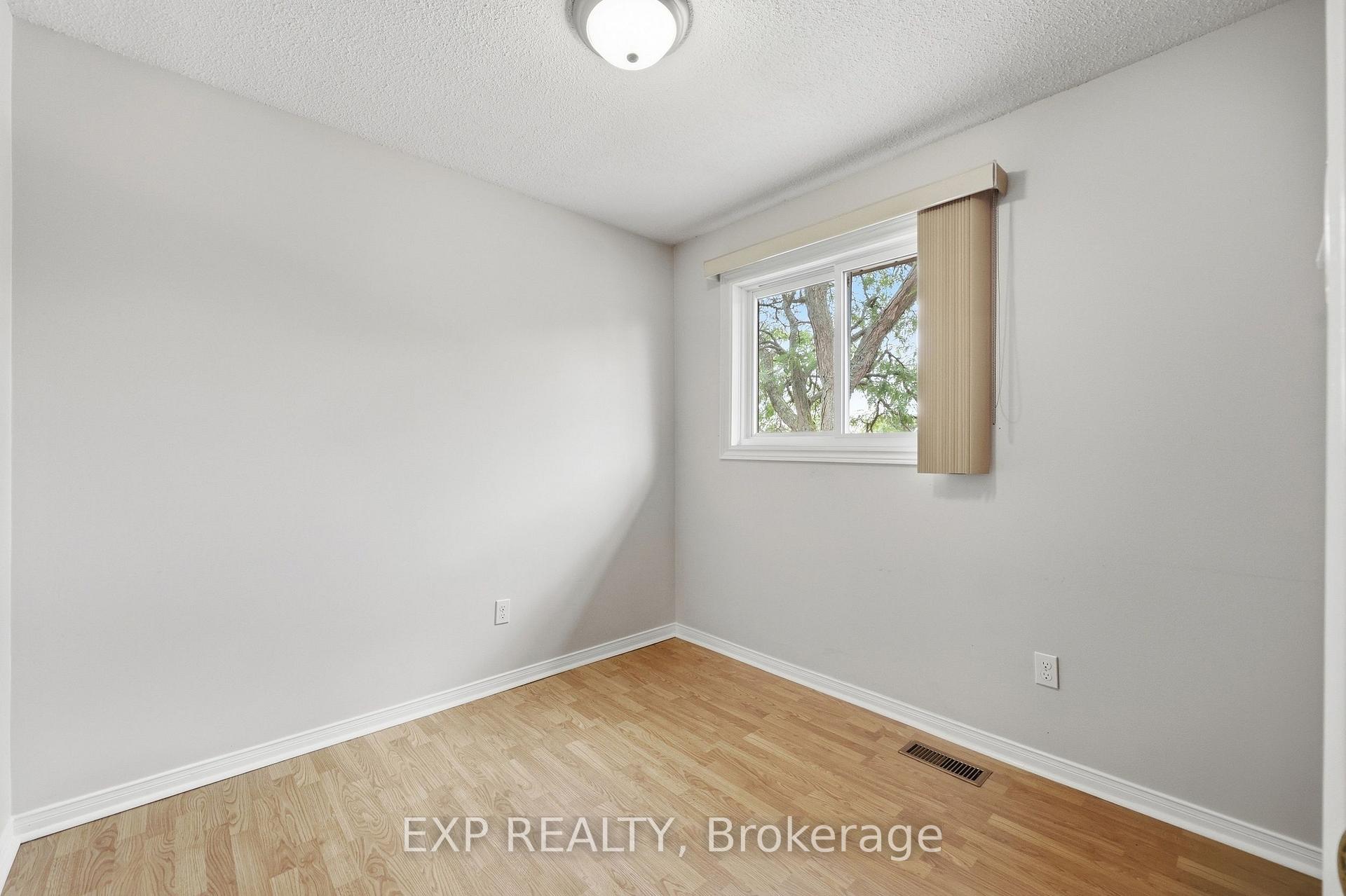Photo 22 of Unit 38, 195 Queen Victoria Drive, Hamilton, Quinndale — HOMEH