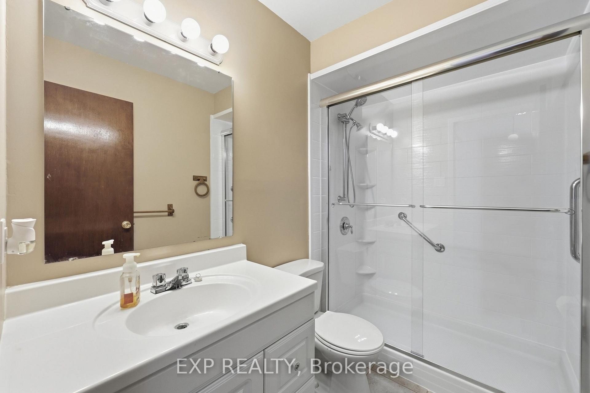 Photo 24 of Unit 38, 195 Queen Victoria Drive, Hamilton, Quinndale — HOMEH