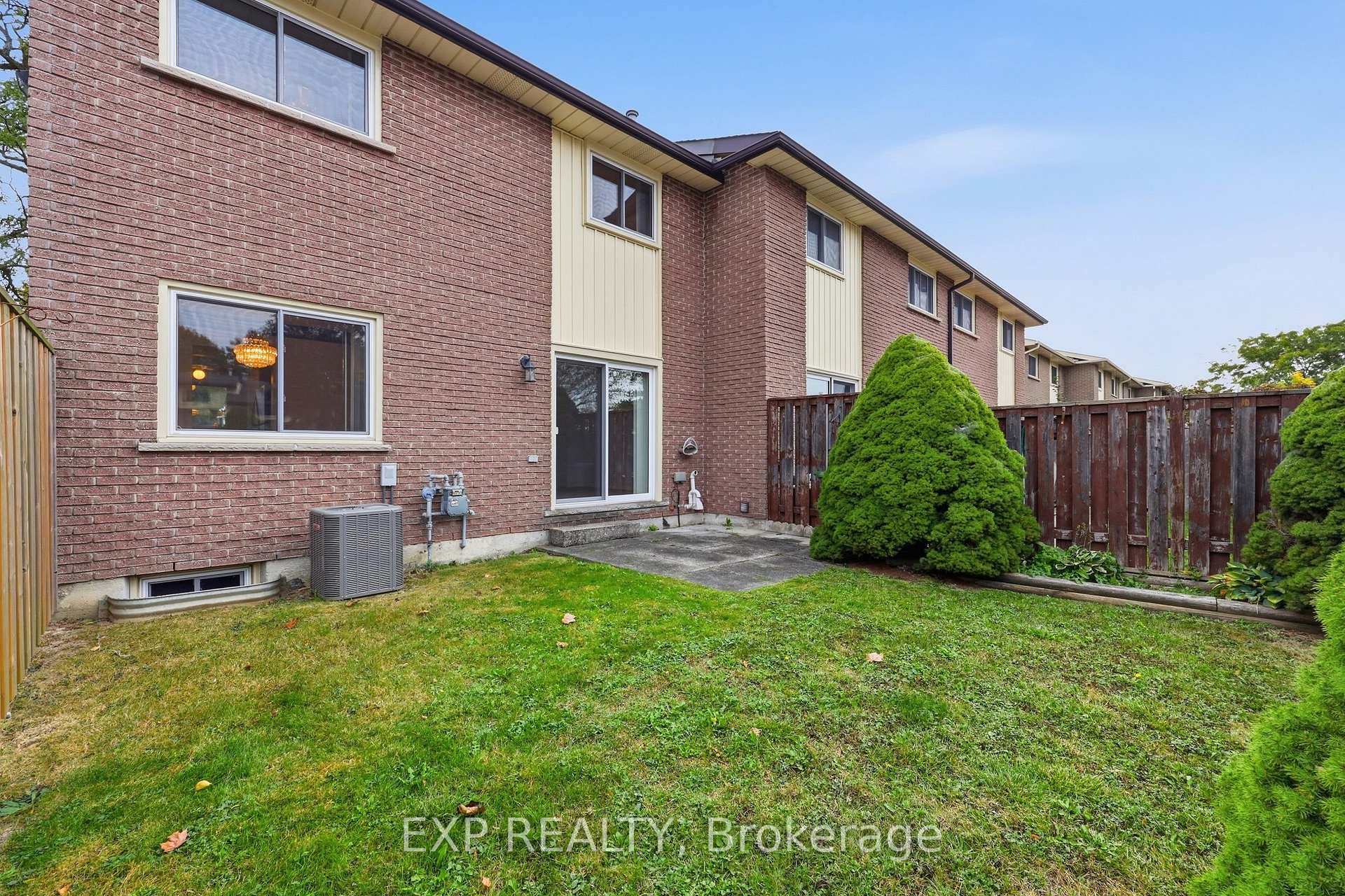 Photo 30 of Unit 38, 195 Queen Victoria Drive, Hamilton, Quinndale — HOMEH