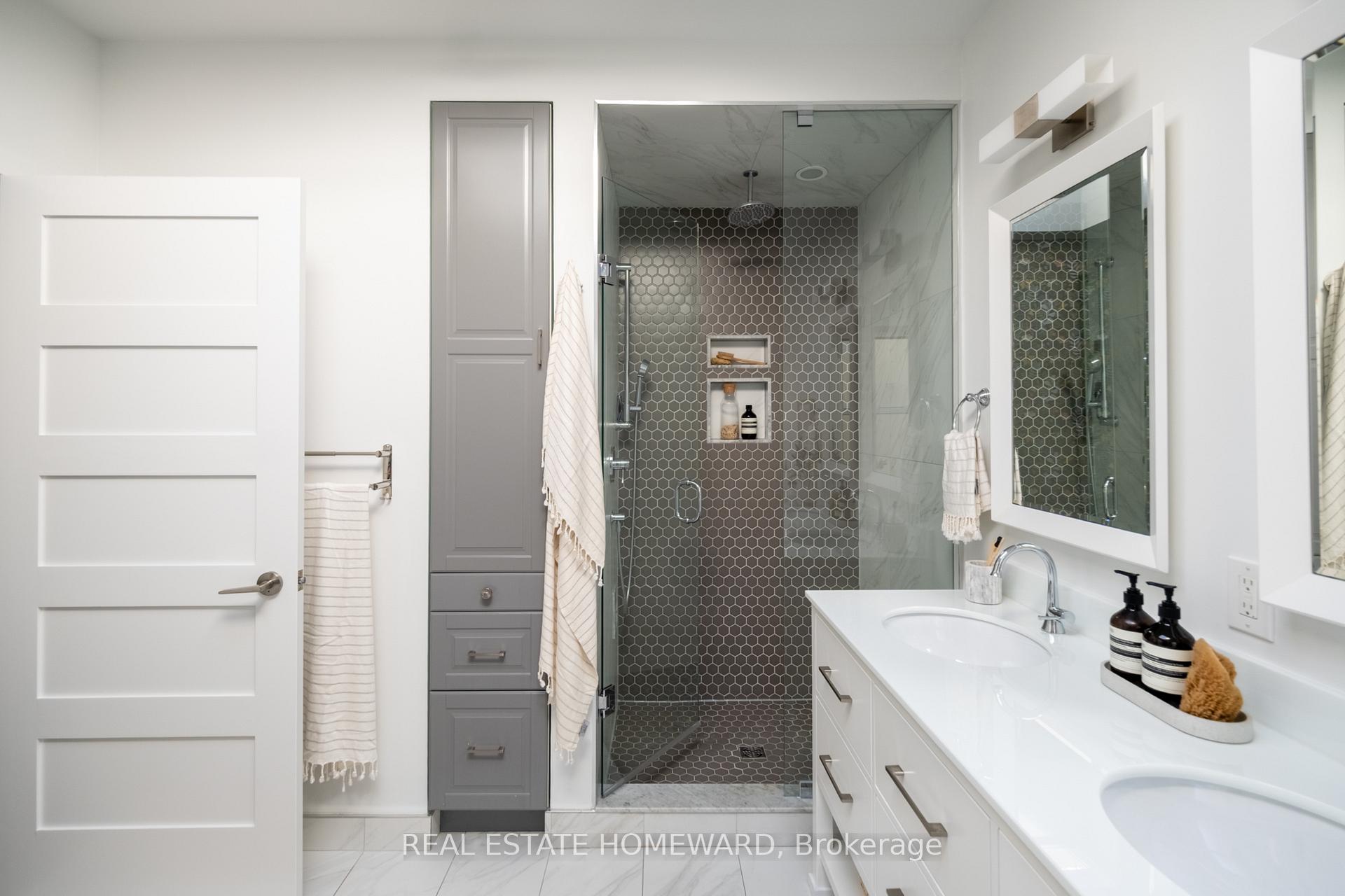 Photo 24 of 76 Withrow Avenue, Toronto, North Riverdale — HOMEH