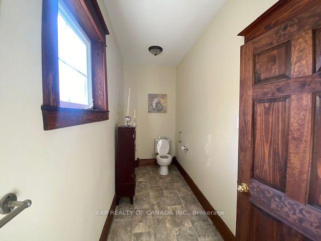 Photo 14 of 284 Fifth Avenue, Cochrane — HOMEH