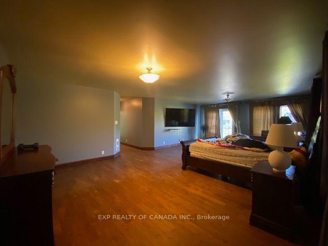 Photo 17 of 284 Fifth Avenue, Cochrane — HOMEH