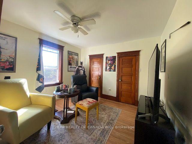 Photo 22 of 284 Fifth Avenue, Cochrane — HOMEH