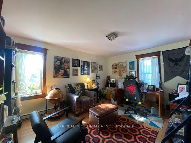 Photo 23 of 284 Fifth Avenue, Cochrane — HOMEH