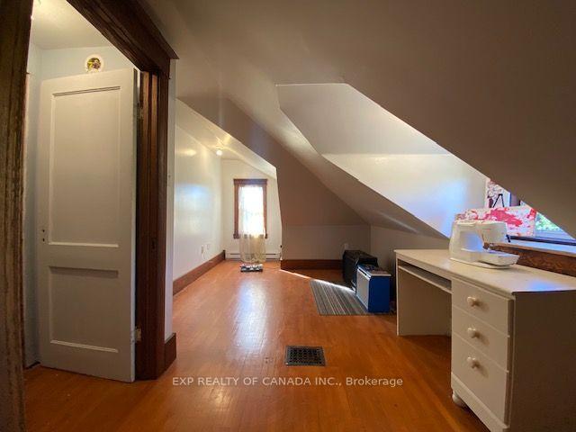 Photo 27 of 284 Fifth Avenue, Cochrane — HOMEH