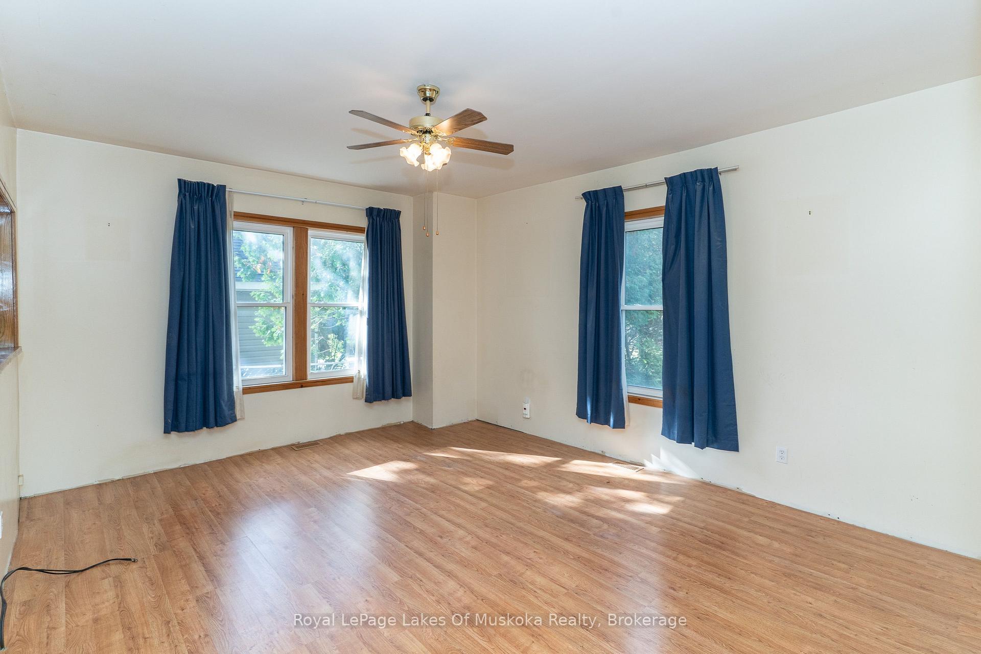 Photo 10 of 14 Ewing Street, Bracebridge, Monck (Bracebridge) — HOMEH