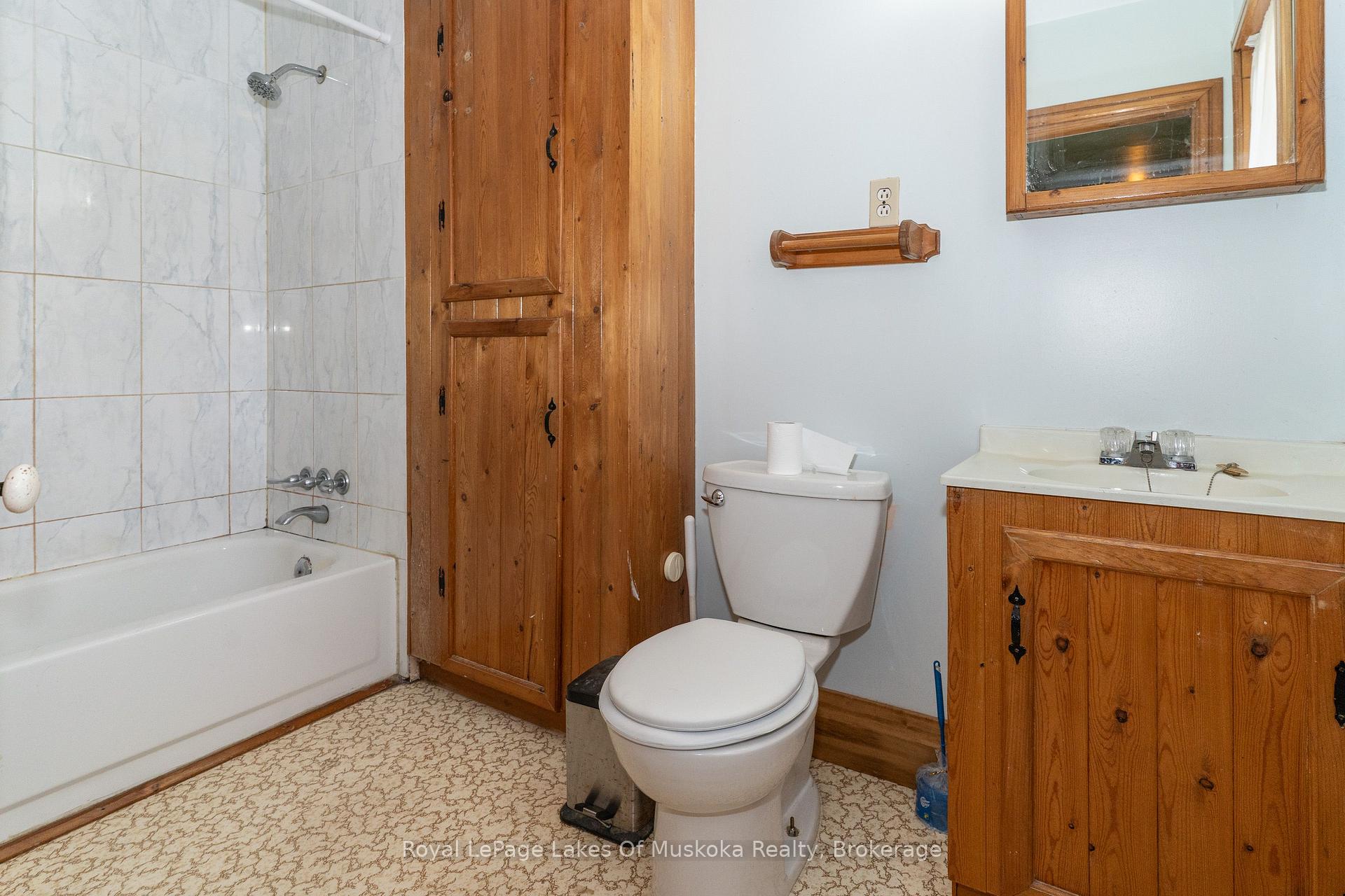 Photo 15 of 14 Ewing Street, Bracebridge, Monck (Bracebridge) — HOMEH