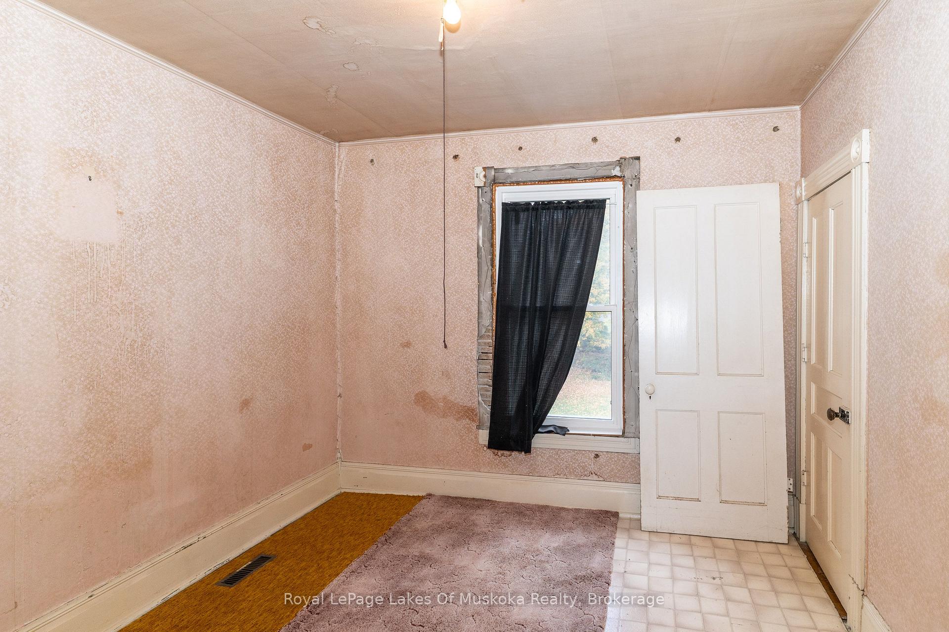 Photo 16 of 14 Ewing Street, Bracebridge, Monck (Bracebridge) — HOMEH