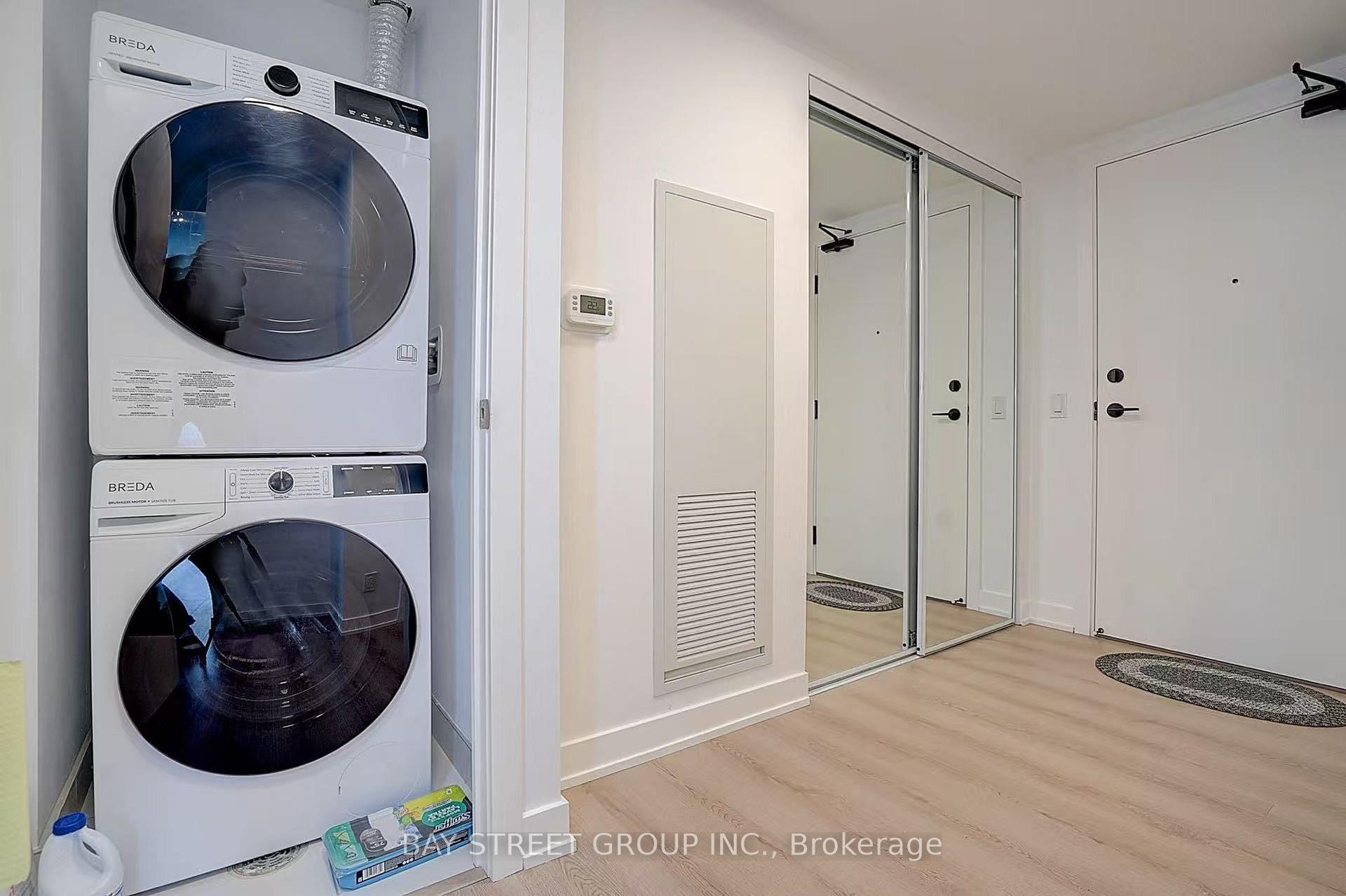 Photo 4 of Unit 2511, 100 Queen Street E, Toronto, Church-Yonge Corridor — HOMEH
