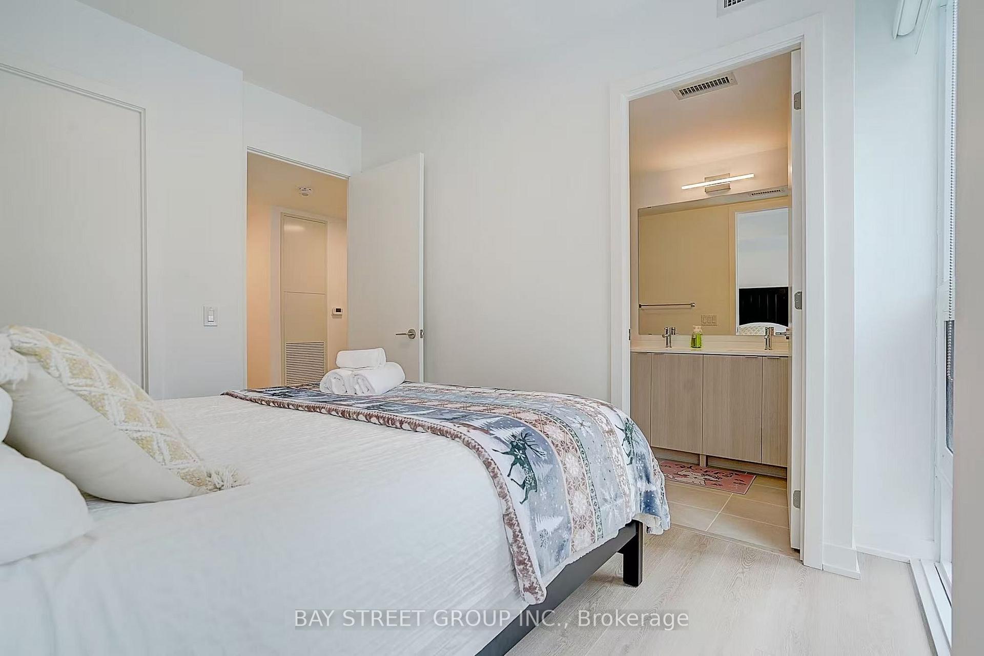 Photo 9 of Unit 2511, 100 Queen Street E, Toronto, Church-Yonge Corridor — HOMEH