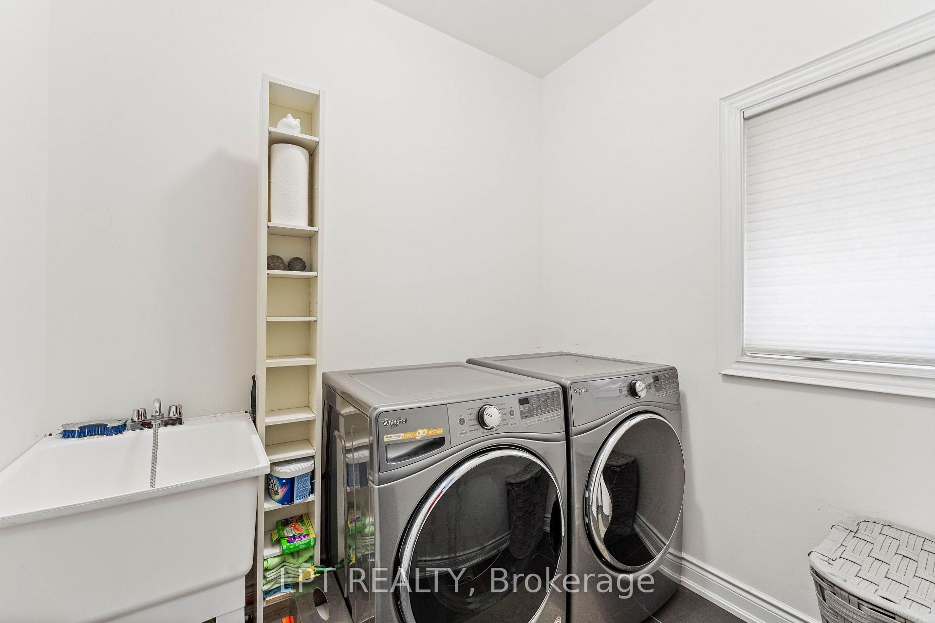 Photo 22 of 20 Manor Forest Road, East Gwillimbury, Mt Albert — HOMEH