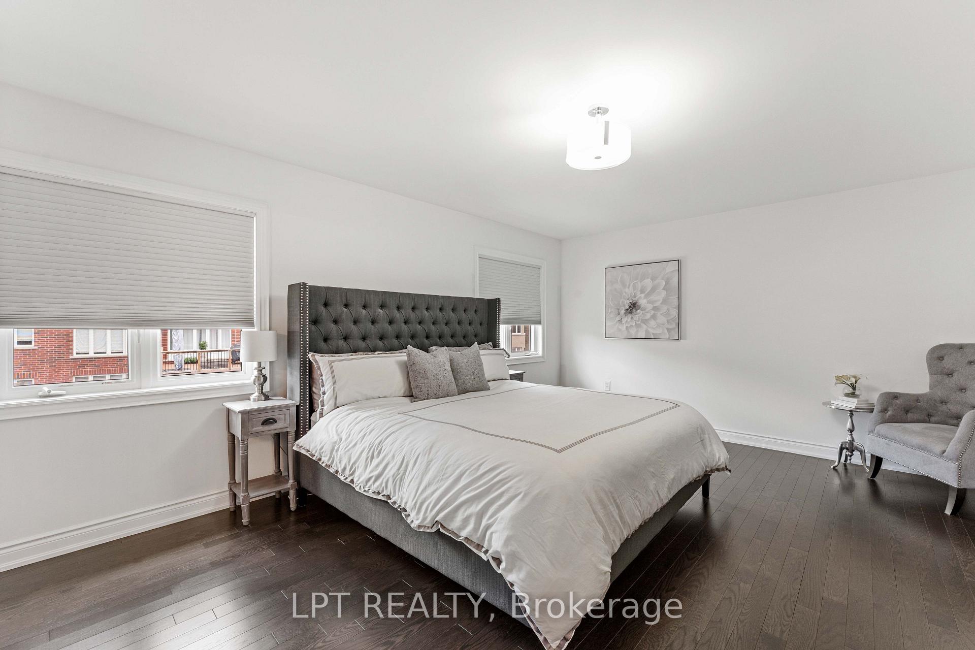 Photo 24 of 20 Manor Forest Road, East Gwillimbury, Mt Albert — HOMEH