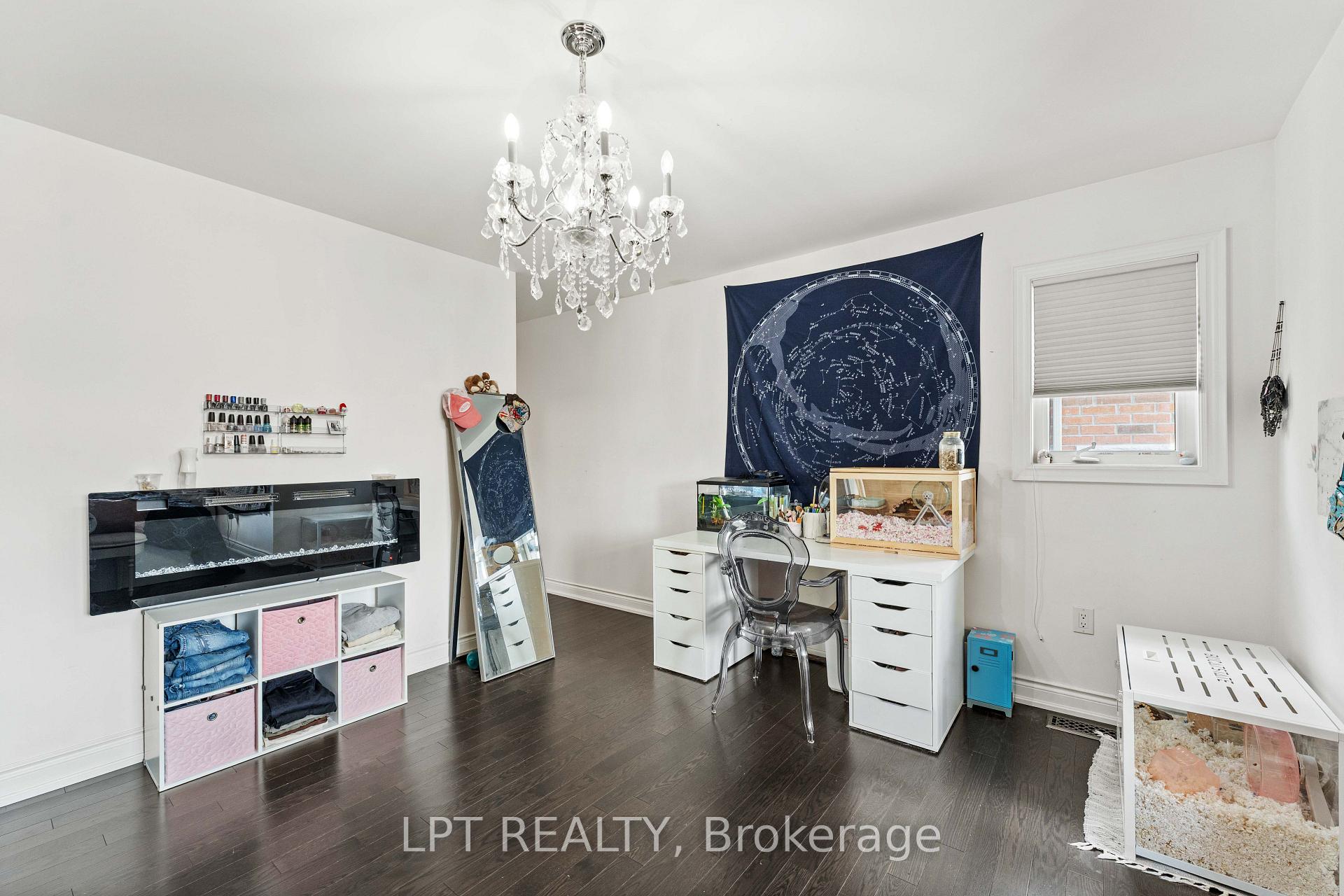 Photo 33 of 20 Manor Forest Road, East Gwillimbury, Mt Albert — HOMEH