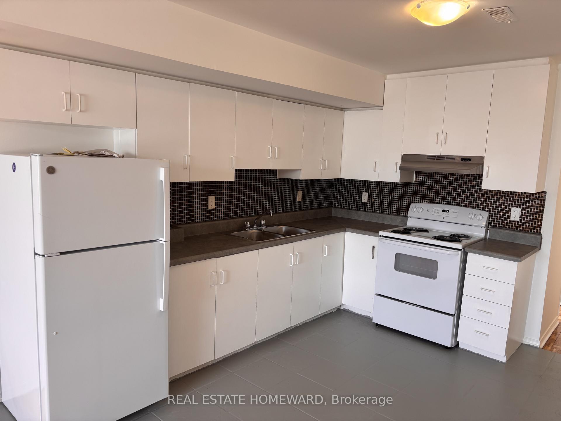 Photo of Unit Upper, 879A Wilson Avenue