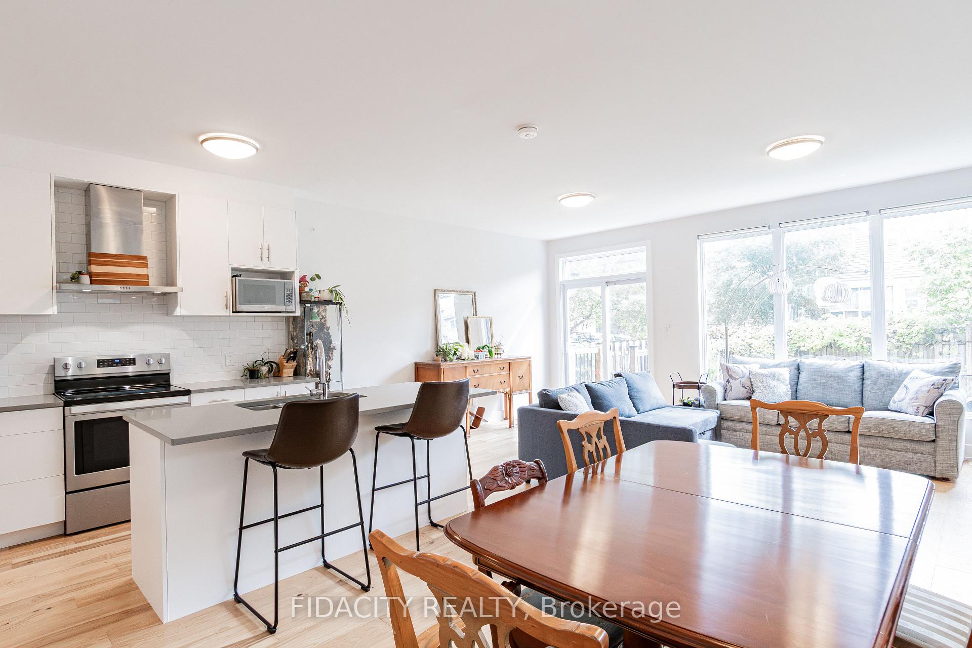 Photo 3 of 1402 Mayview Avenue, Ottawa, Carlington — HOMEH