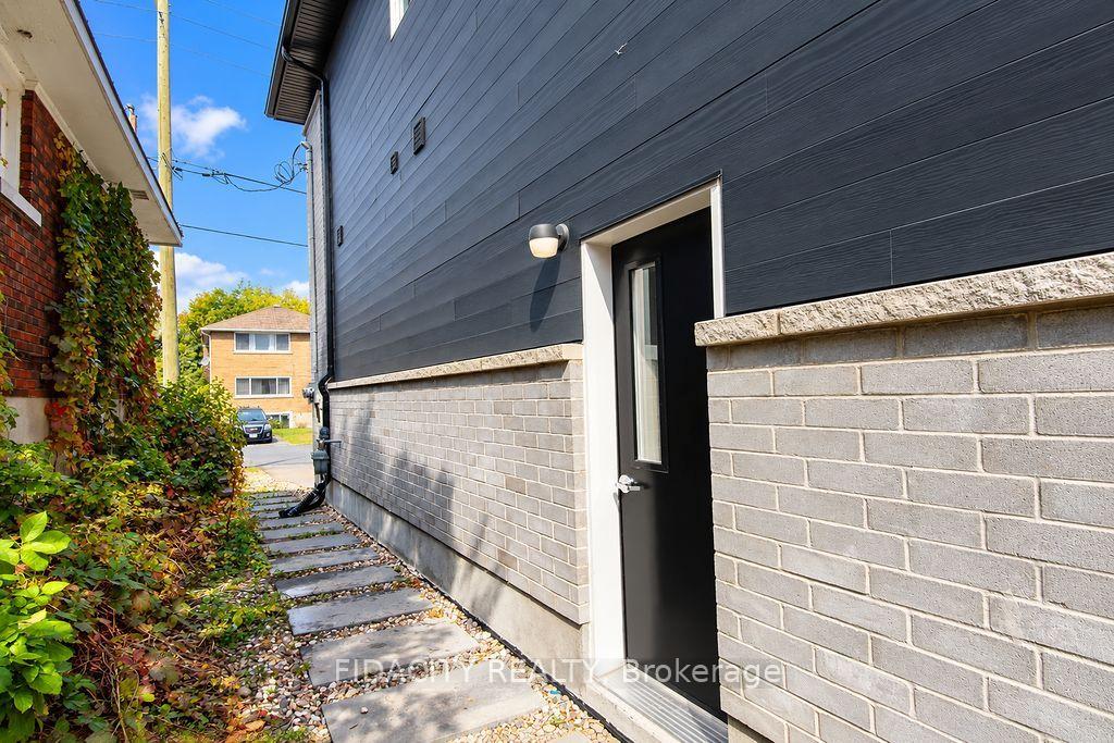 Photo 13 of 1402 Mayview Avenue, Ottawa, Carlington — HOMEH