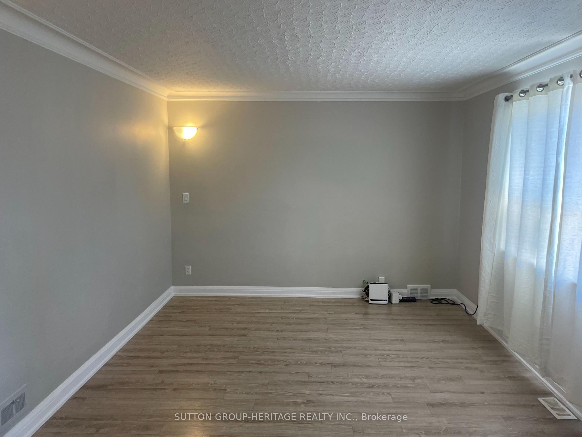 Photo 5 of 236 Mcnaughton Avenue, Oshawa, Central — HOMEH