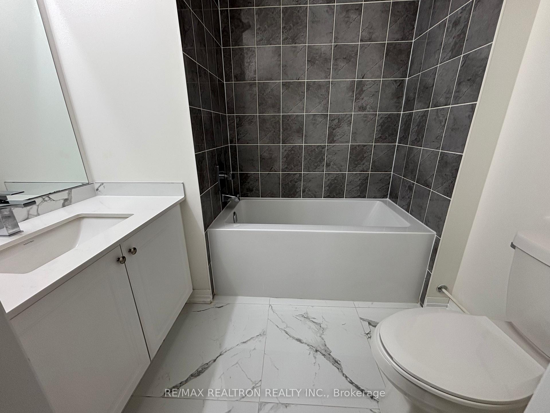 Photo 9 of 90 Robert Eaton Avenue, Markham, Middlefield — HOMEH